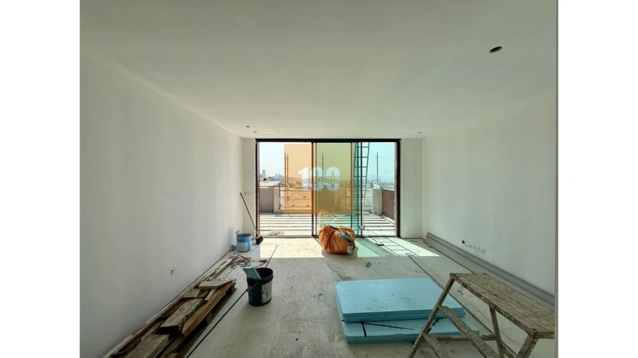 Apartamento T3 para Venda em Cedofeita, Santo Ildefonso, Sé, Miragaia, São Nicolau e Vitória Foto 1