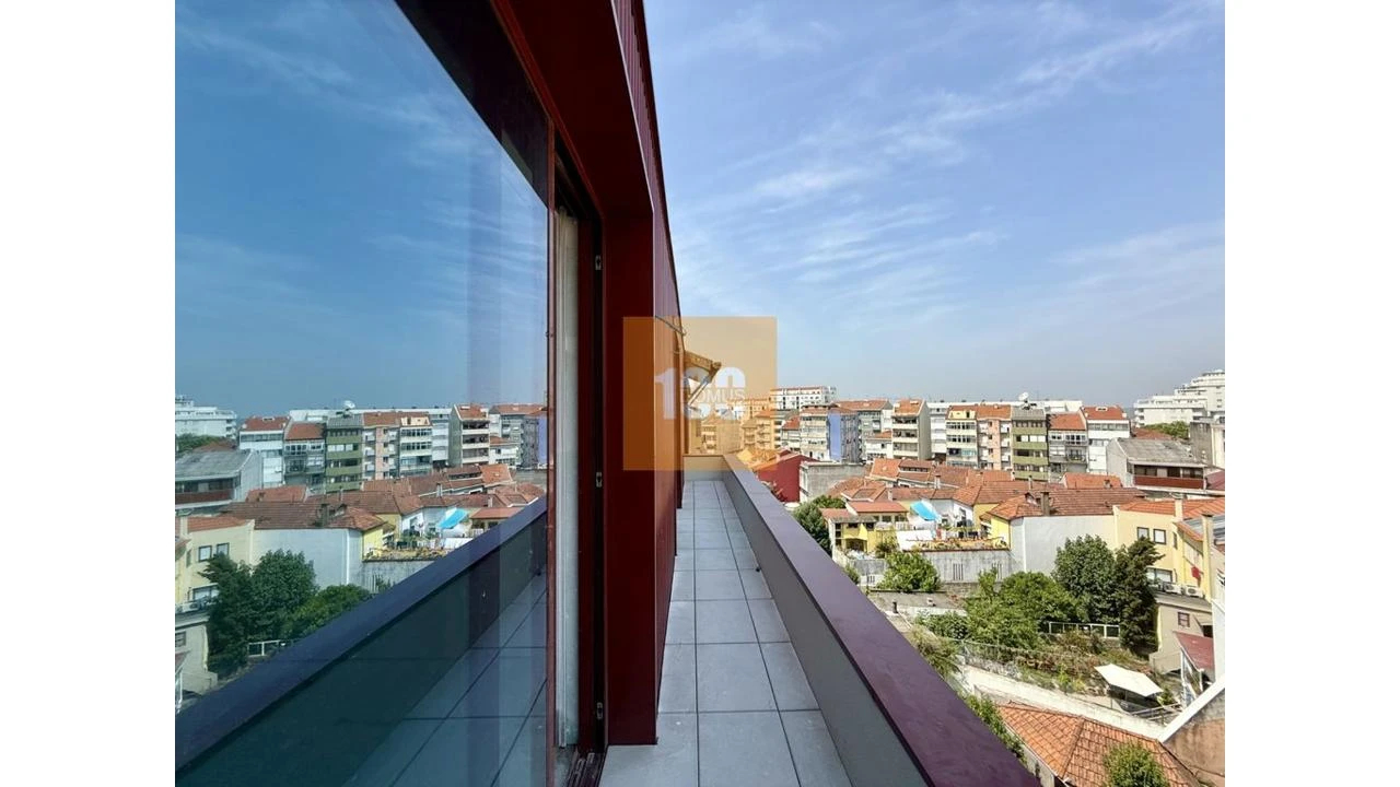 Apartamento T3 para Venda em Cedofeita, Santo Ildefonso, Sé, Miragaia, São Nicolau e Vitória Foto 27