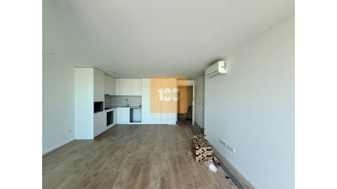 Apartamento T2 para Venda em Cedofeita, Santo Ildefonso, Sé, Miragaia, São Nicolau e Vitória
