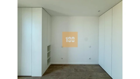 Apartamento T2 para Venda em Cedofeita, Santo Ildefonso, Sé, Miragaia, São Nicolau e Vitória