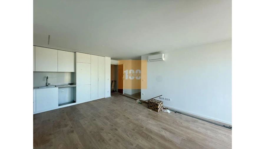 Apartamento T2 para Venda em Cedofeita, Santo Ildefonso, Sé, Miragaia, São Nicolau e Vitória Foto 5