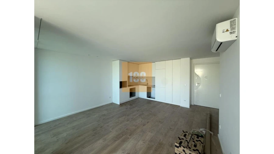 Apartamento T2 para Venda em Cedofeita, Santo Ildefonso, Sé, Miragaia, São Nicolau e Vitória Foto 8