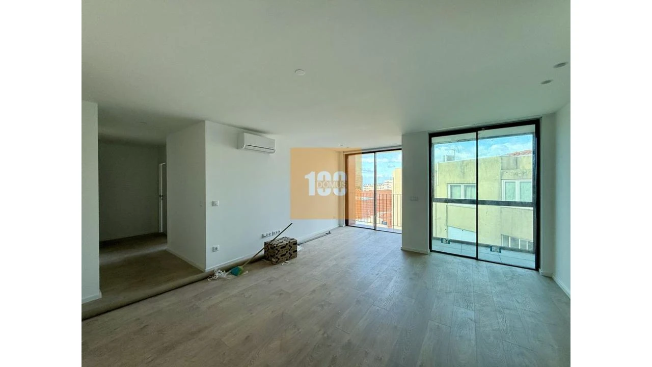 Apartamento T2 para Venda em Cedofeita, Santo Ildefonso, Sé, Miragaia, São Nicolau e Vitória Foto 6