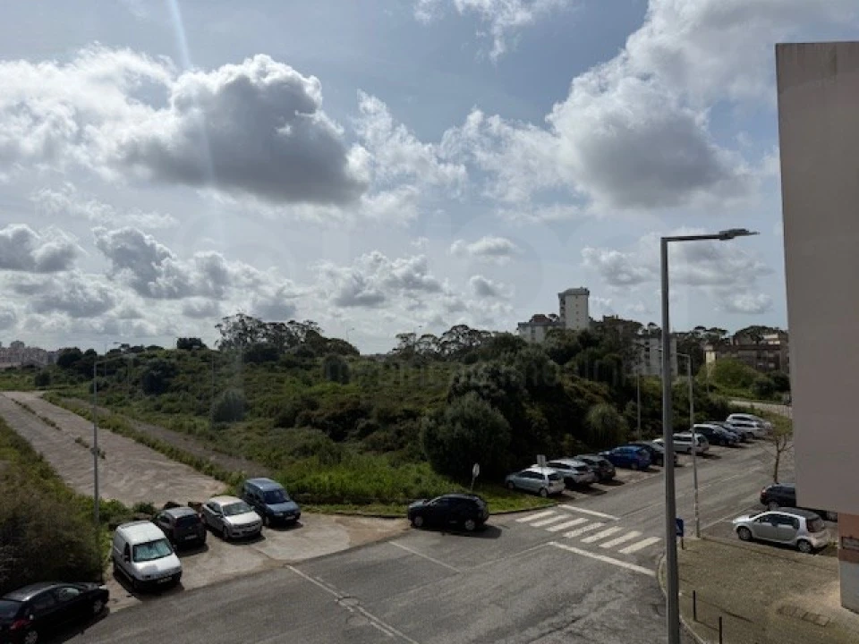 Apartamento T2 para Venda em Algueirão-Mem Martins Foto 20