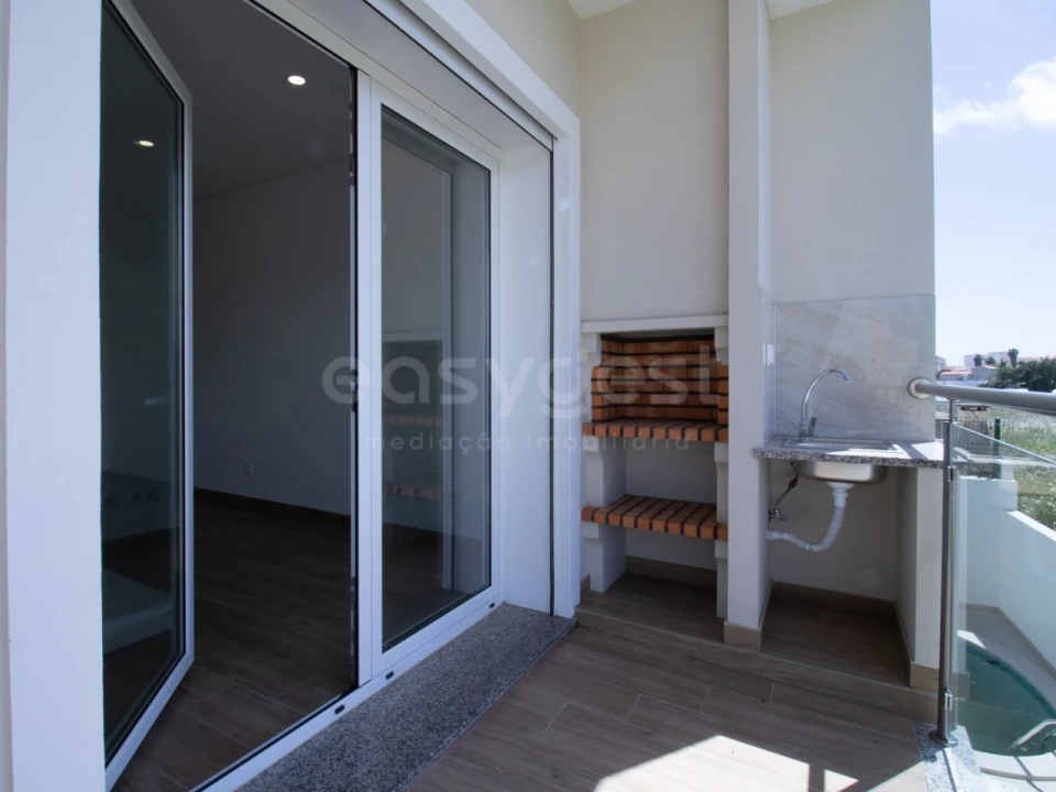 Quinta T2 para Venda em Altura Foto 23