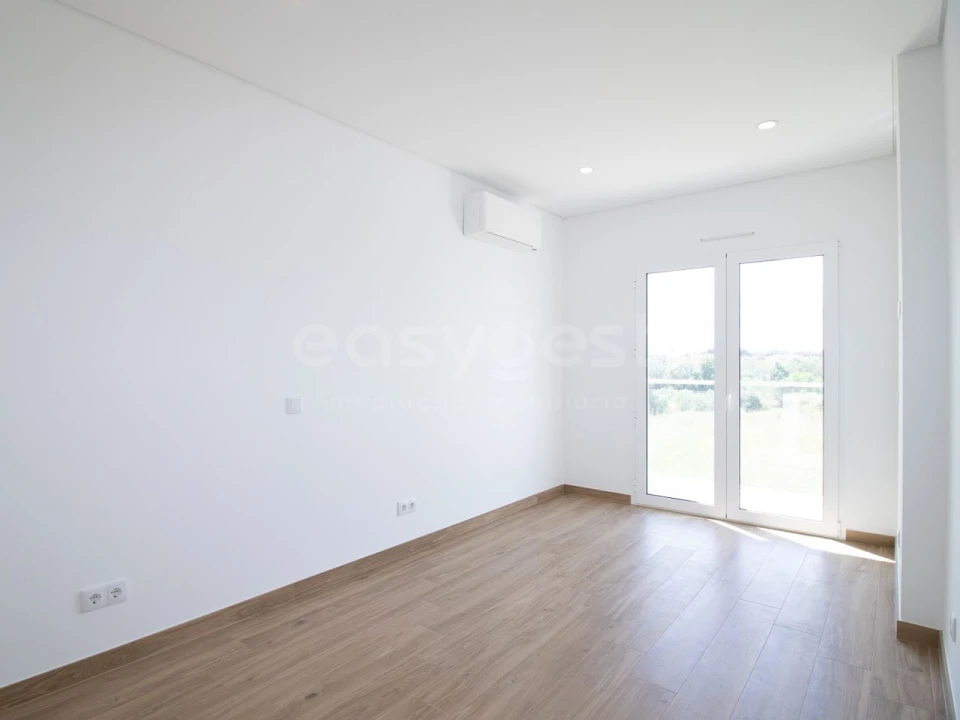 Quinta T2 para Venda em Altura Foto 39