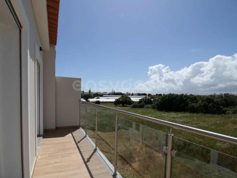 Quinta T2 para Venda em Altura Foto 42