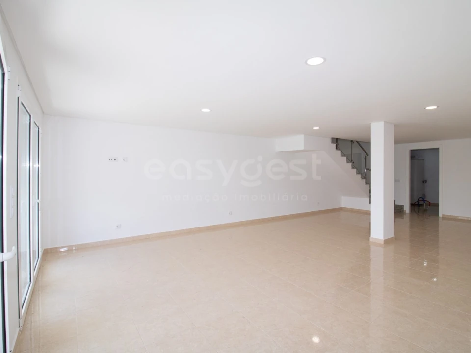 Quinta T2 para Venda em Altura Foto 46