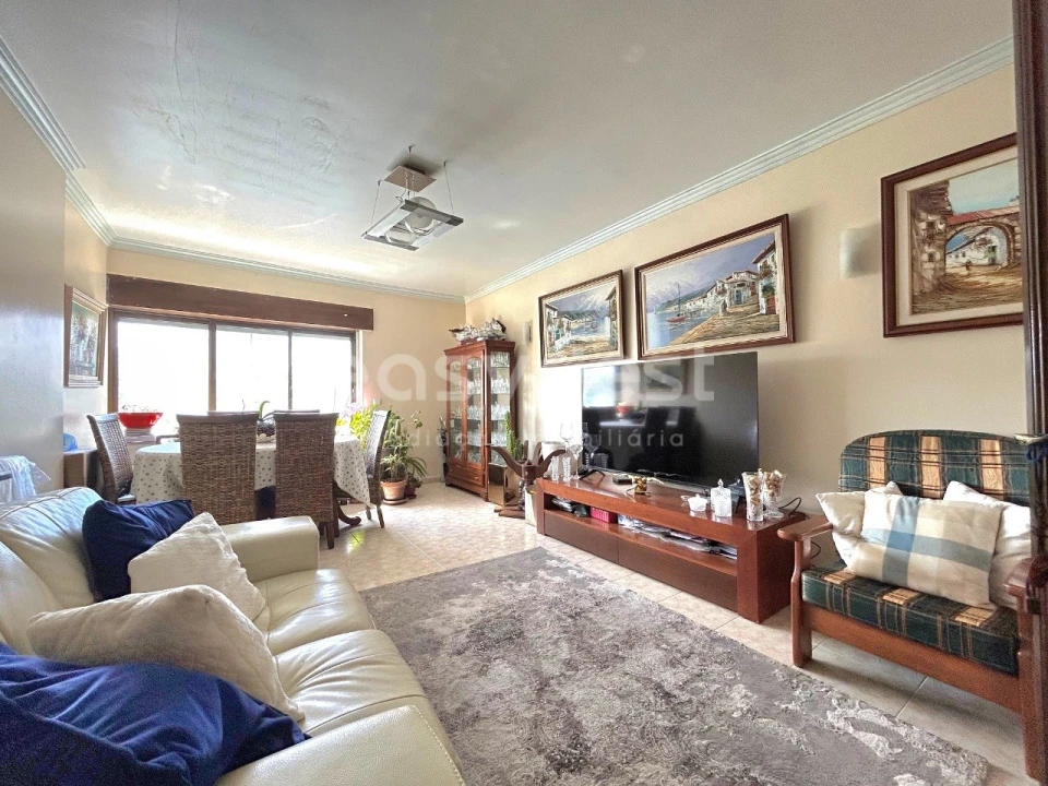 Apartamento T2 para Venda em Falagueira-Venda Nova Foto 2