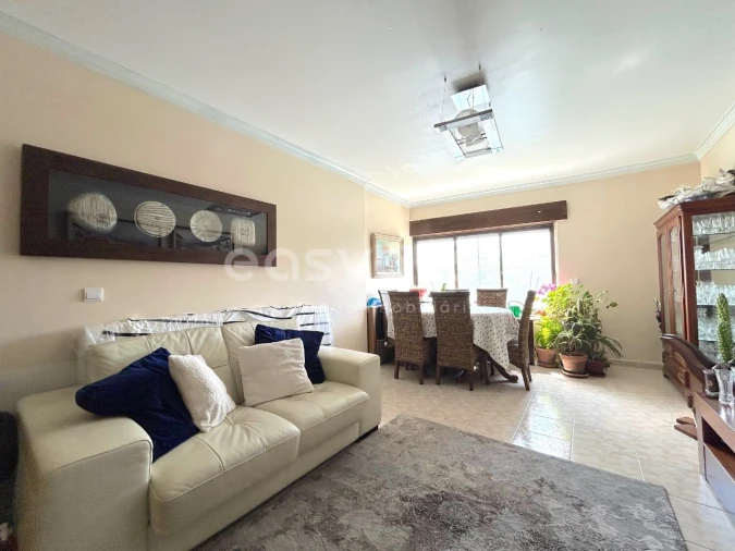 Apartamento T2 para Venda em Falagueira-Venda Nova Foto 1