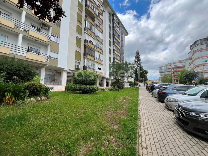 Apartamento T2 para Venda em Falagueira-Venda Nova Foto 18