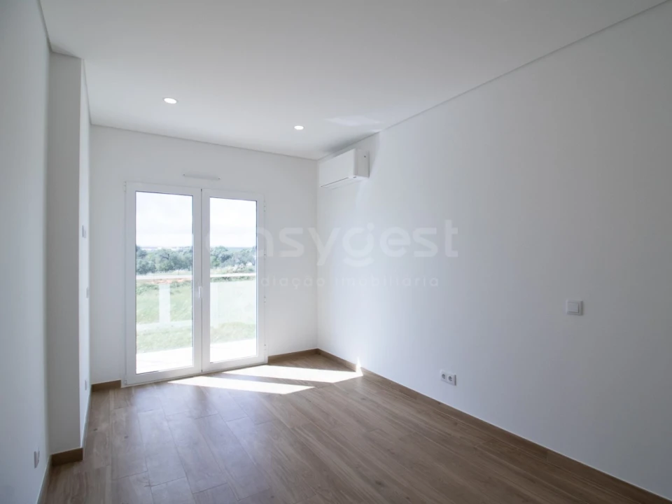 Quinta T2 para Venda em Altura Foto 29