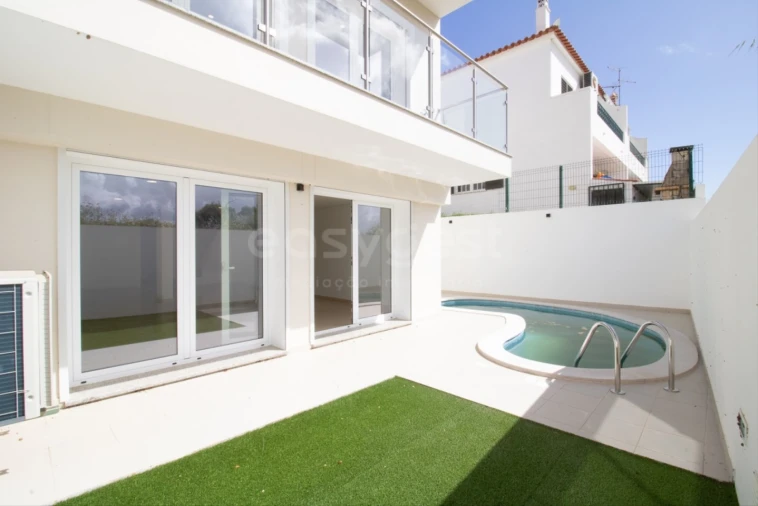 Quinta T2 para Venda em Altura Foto 3