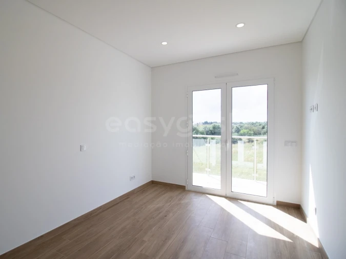 Quinta T2 para Venda em Altura Foto 26