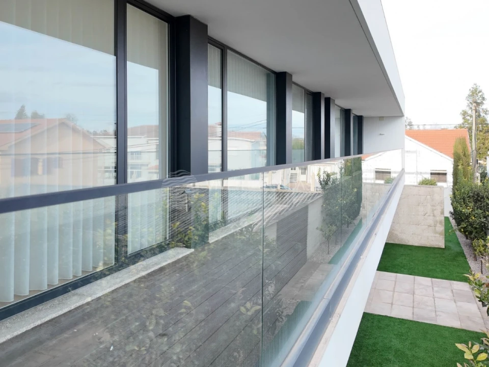 Moradia T7 para Venda em Meixomil Foto 43