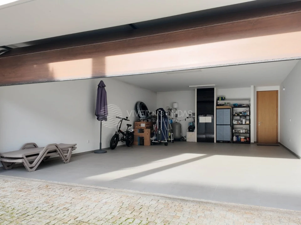 Moradia T7 para Venda em Meixomil Foto 47