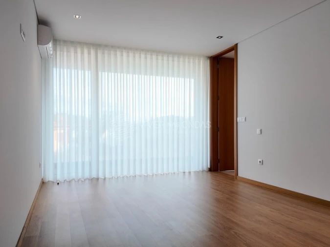 Moradia T7 para Venda em Meixomil Foto 38