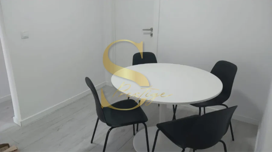 Moradia T9 para Venda em Ajuda Foto 5