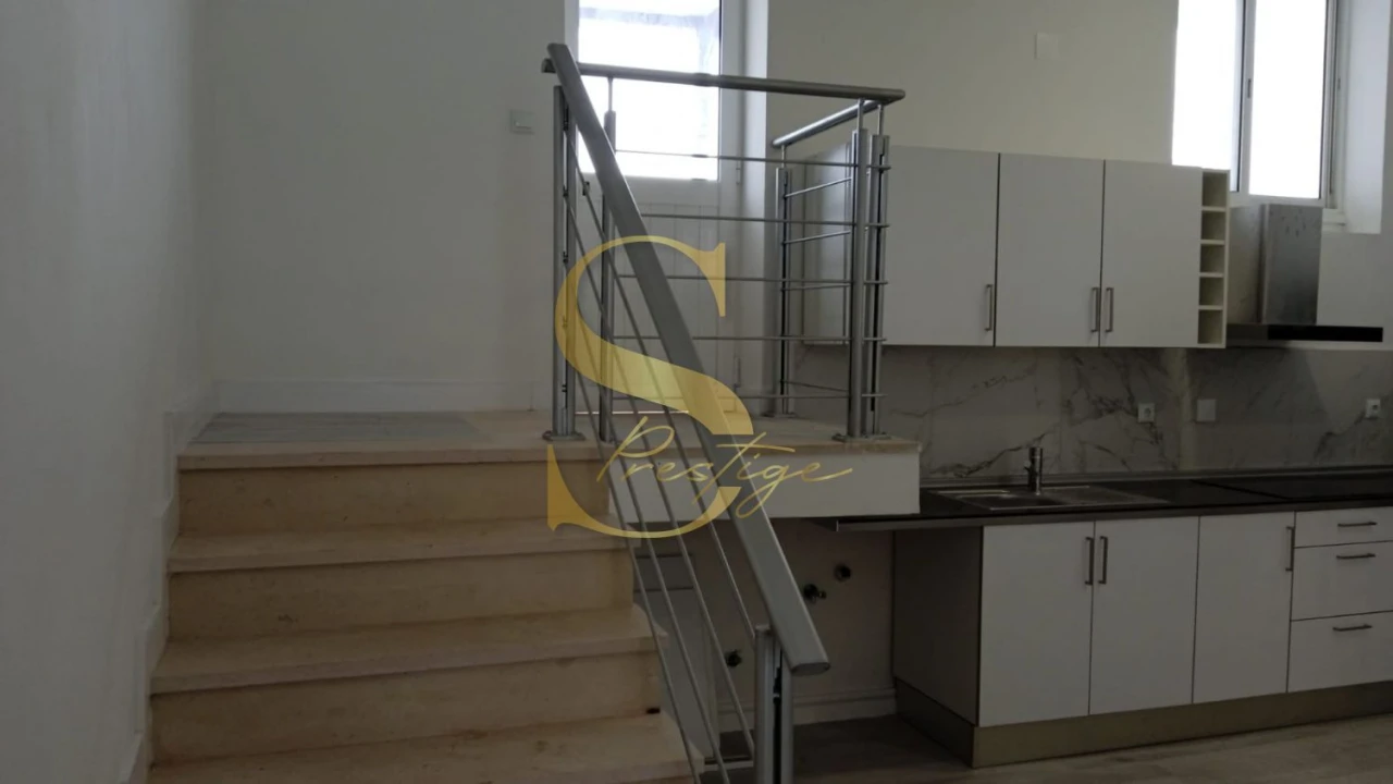 Loja para Venda em Alto do Seixalinho, Santo André e Verderena Foto 2