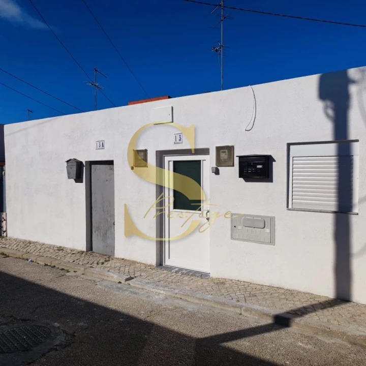 Moradia T1 para Venda em Benavente Foto 1