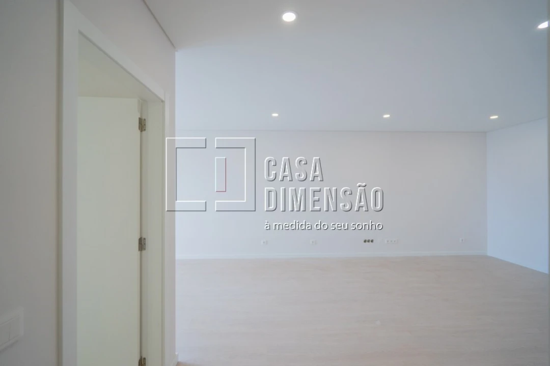 Apartamento T2 para Venda em Venteira Foto 5
