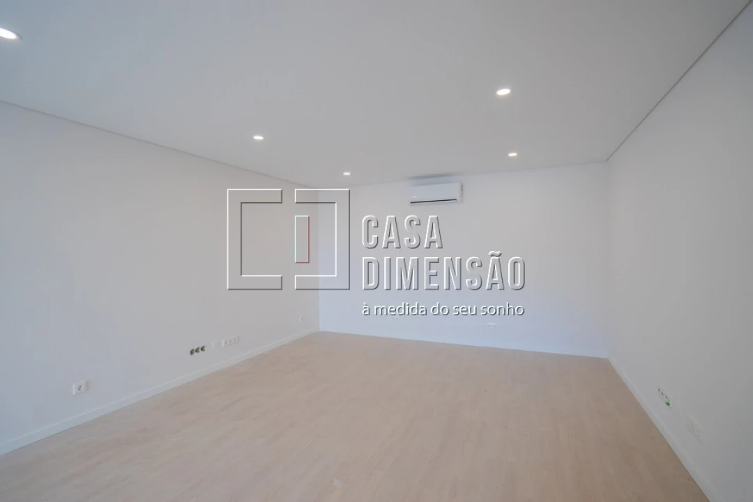 Apartamento T2 para Venda em Venteira Foto 6