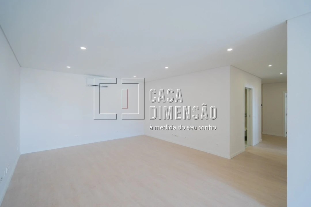 Apartamento T2 para Venda em Venteira Foto 8