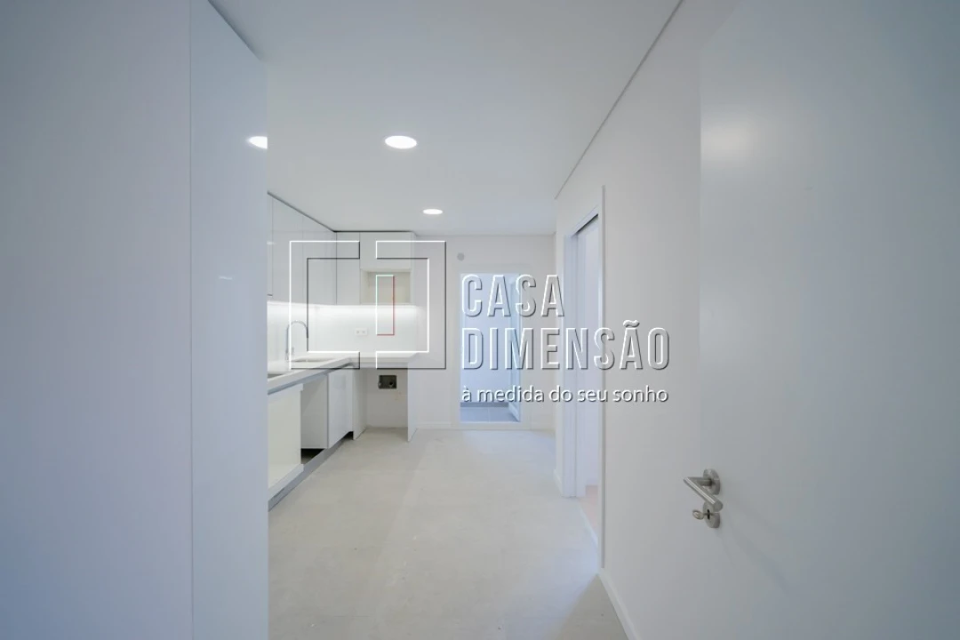 Apartamento T2 para Venda em Venteira Foto 15