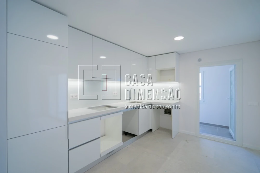 Apartamento T2 para Venda em Venteira Foto 16