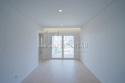 Apartamento T2 para Venda em Venteira