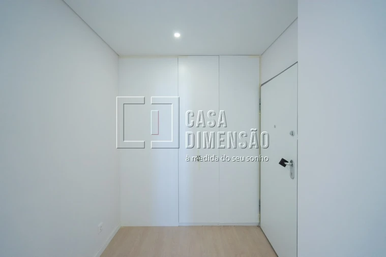 Apartamento T2 para Venda em Venteira Foto 3