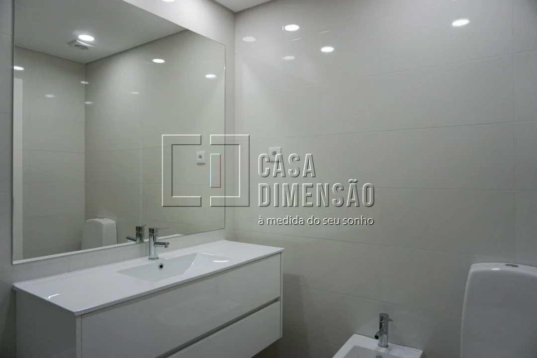 Apartamento T2 para Venda em Venteira Foto 13