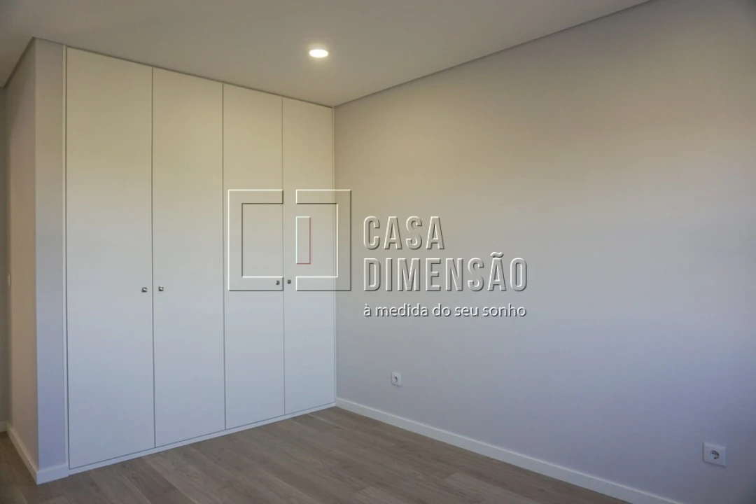 Apartamento T2 para Venda em Venteira Foto 15