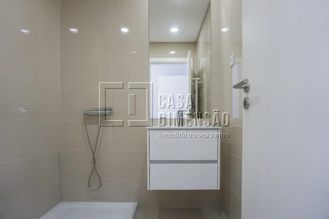 Apartamento T2 para Venda em Venteira Foto 21