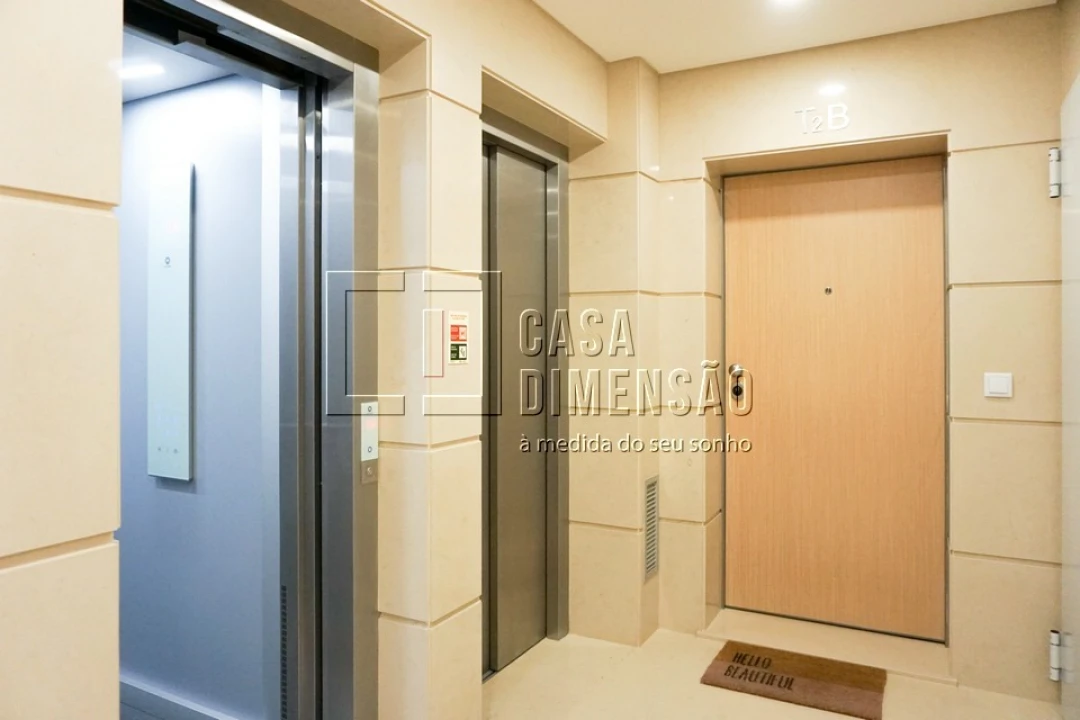 Apartamento T2 para Venda em Venteira Foto 23