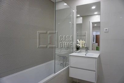 Apartamento T2 para Venda em Venteira