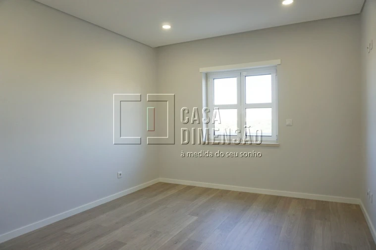 Apartamento T2 para Venda em Venteira Foto 14