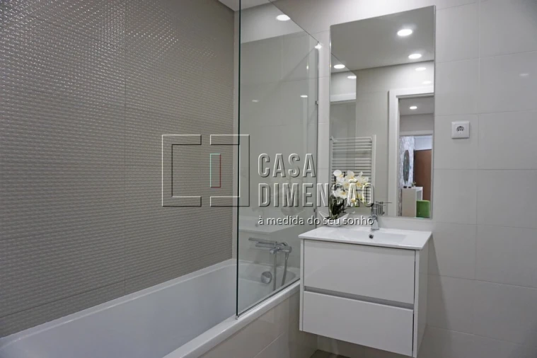 Apartamento T2 para Venda em Venteira Foto 60