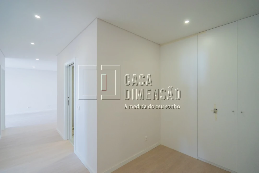 Apartamento T2 para Venda em Carnaxide e Queijas Foto 3