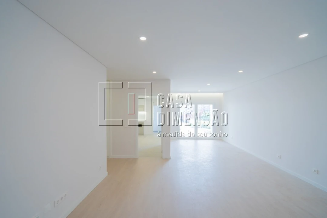 Apartamento T2 para Venda em Carnaxide e Queijas Foto 10