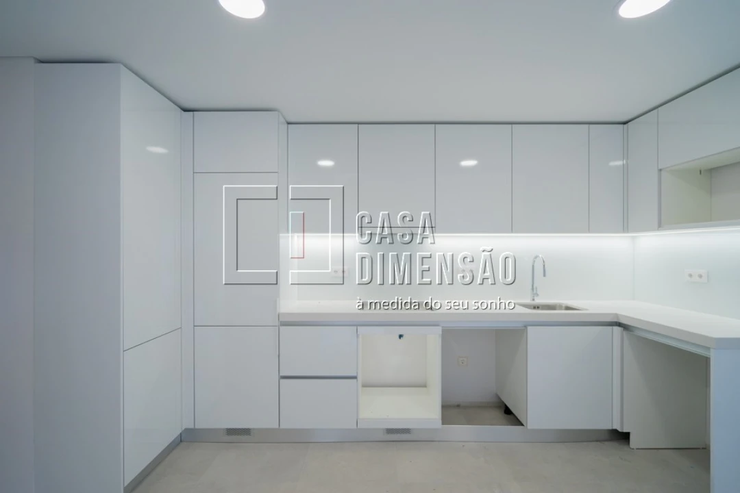 Apartamento T2 para Venda em Carnaxide e Queijas Foto 17