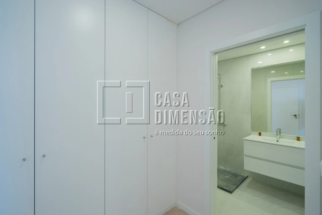 Apartamento T2 para Venda em Carnaxide e Queijas Foto 29