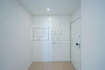 Apartamento T2 para Venda em Carnaxide e Queijas