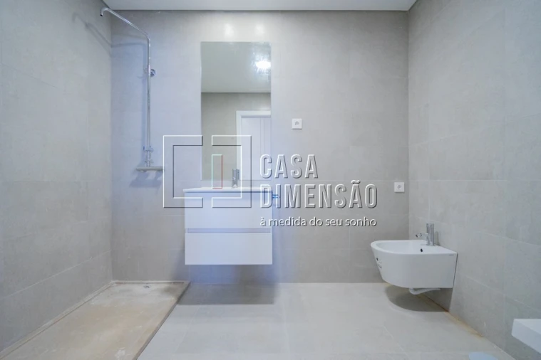 Apartamento T2 para Venda em Carnaxide e Queijas Foto 20