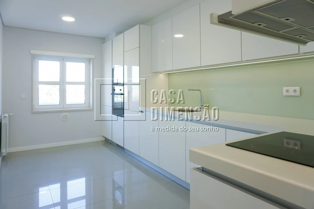 Apartamento T2 para Venda em Carnaxide e Queijas Foto 6