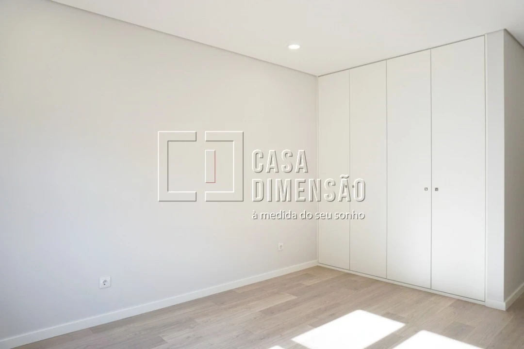 Apartamento T2 para Venda em Carnaxide e Queijas Foto 19