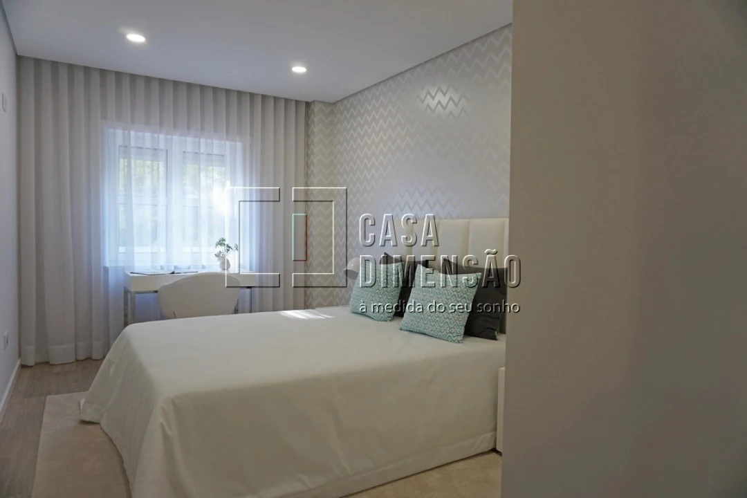 Apartamento T2 para Venda em Carnaxide e Queijas Foto 50