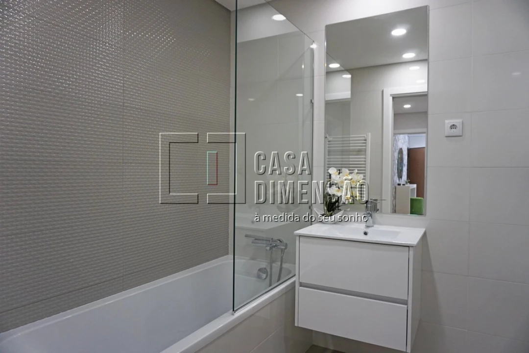Apartamento T2 para Venda em Carnaxide e Queijas Foto 60