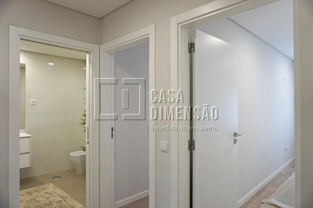 Apartamento T2 para Venda em Carnaxide e Queijas Foto 62