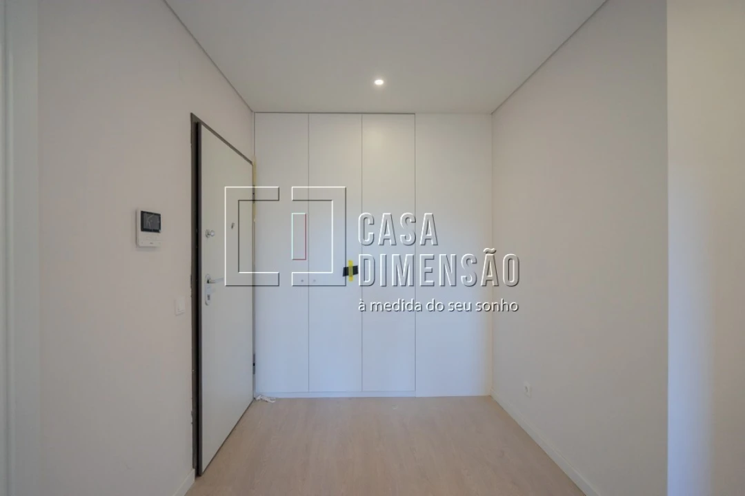 Apartamento T3 para Venda em Venteira Foto 2